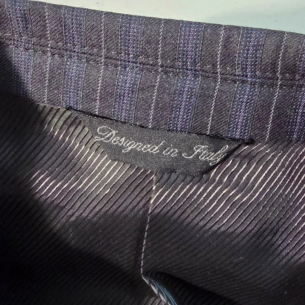 Mens Charcoal Grey Pinstripe Two Button Blazer Jacket Designed in Italy Size 40R